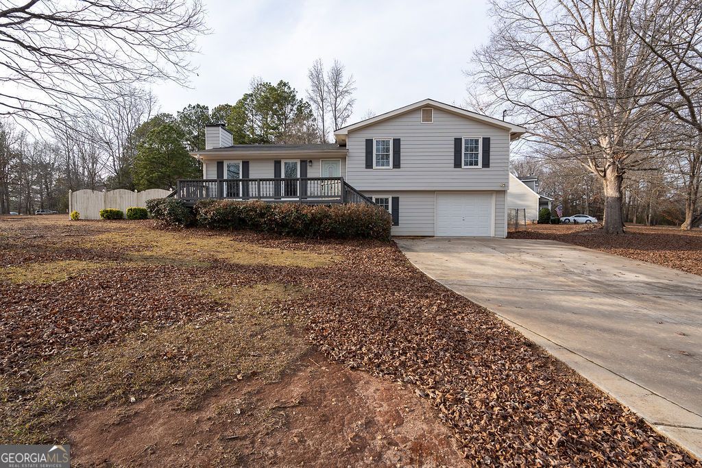 55 Clingstone Circle, Newnan, GA 30265