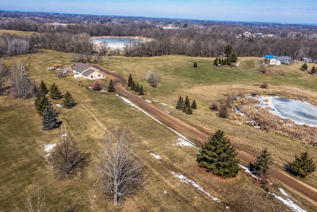 4595 Cotton Tail Lane NW, Alexandria, MN 56308