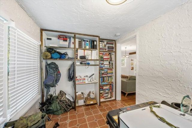 6704 Garden Avenue, West Palm Beach, FL 33405