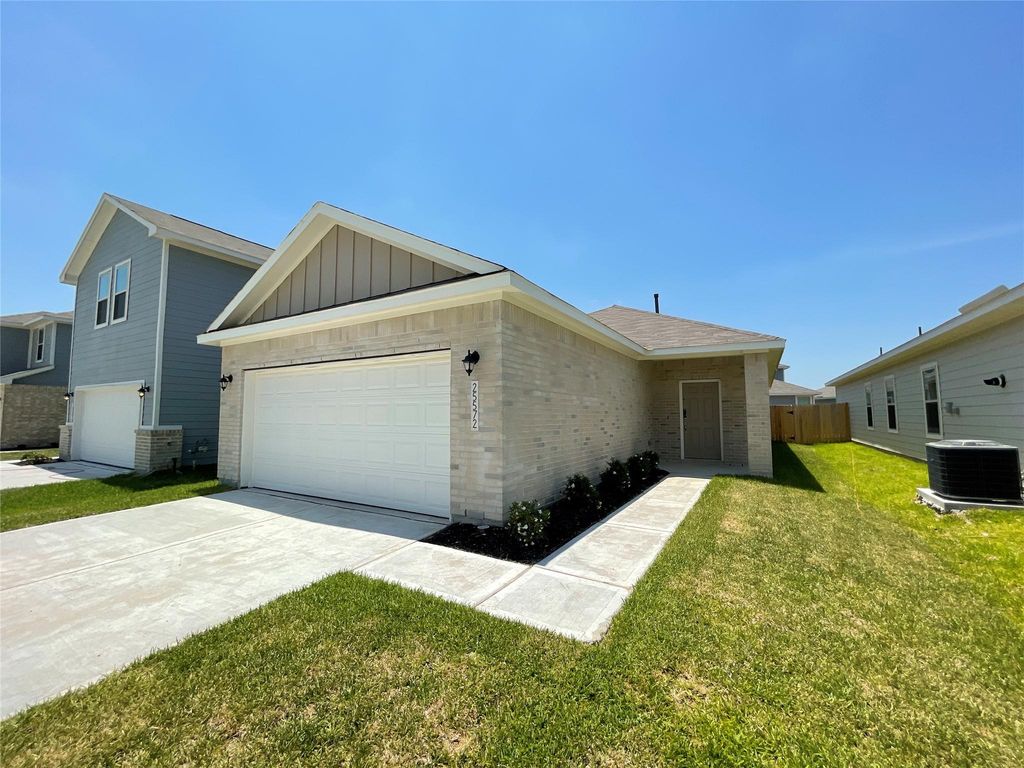25572 Northpark Palm Drive, Porter, TX 77365