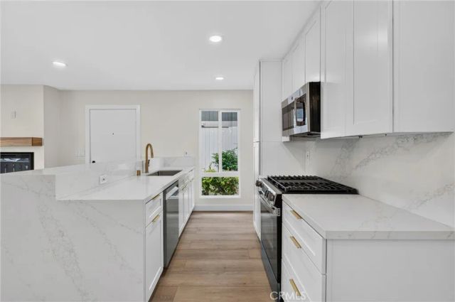 2807 S Fairview C, Santa Ana, CA 92704