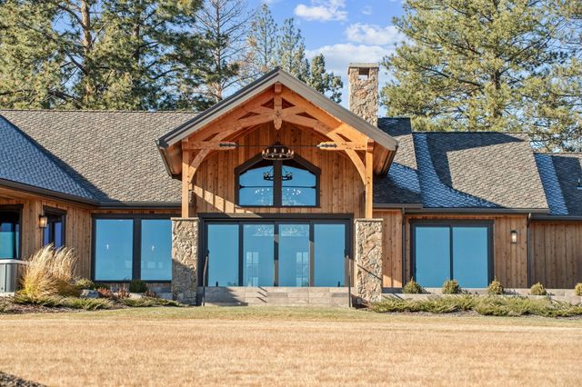63420 Shoreline Drive, Bend, OR 97703