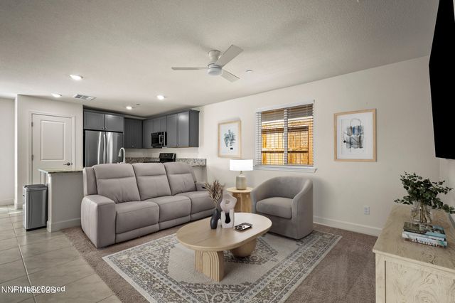 933 Cascade Range Drive, Sparks, NV 89436