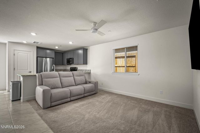 933 Cascade Range Drive, Sparks, NV 89436
