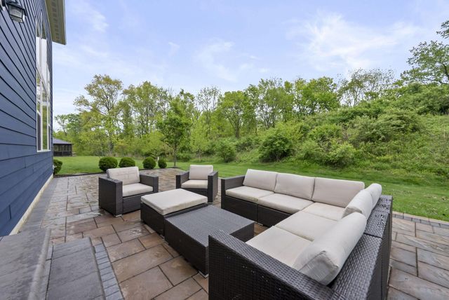 3608 Sparrow Court, Hilliard, OH 43026