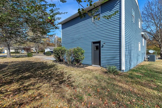 124 Grenadier Dr, Franklin, TN 37064