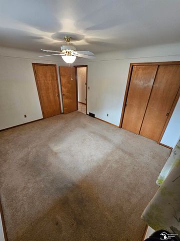 15723 Pleasant Avenue, Allen Park, MI 48101