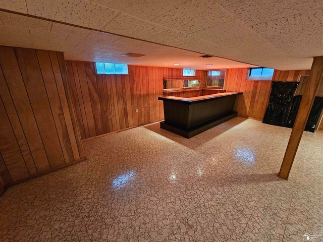 15723 Pleasant Avenue, Allen Park, MI 48101