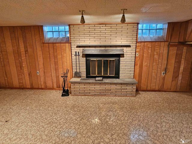 15723 Pleasant Avenue, Allen Park, MI 48101