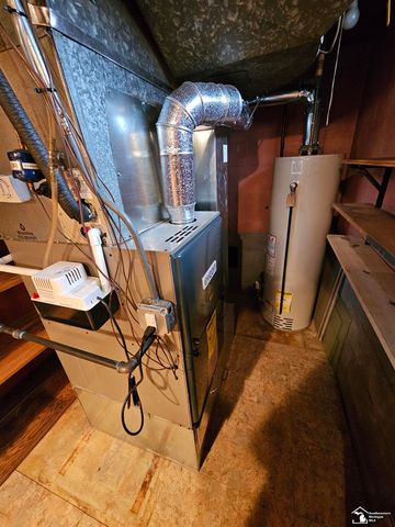 15723 Pleasant Avenue, Allen Park, MI 48101