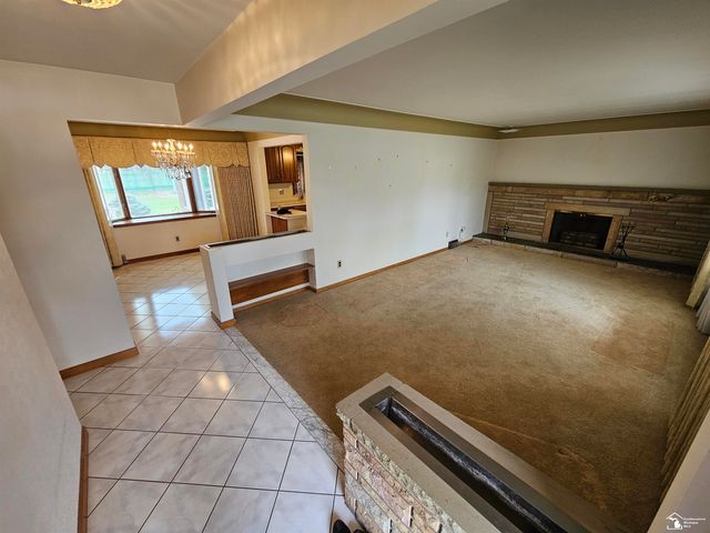 15723 Pleasant Avenue, Allen Park, MI 48101