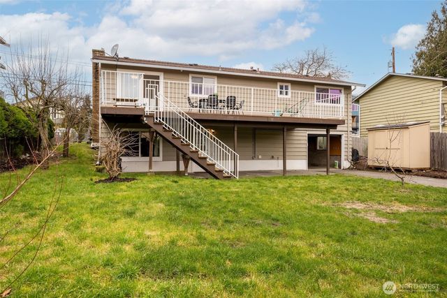 10020 18th Avenue SW, Seattle, WA 98146