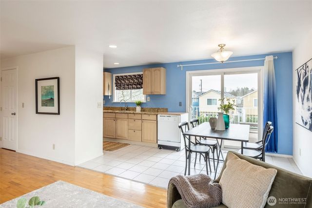 10020 18th Avenue SW, Seattle, WA 98146