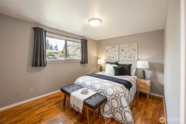 10020 18th Avenue SW, Seattle, WA 98146