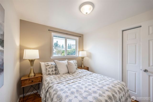 10020 18th Avenue SW, Seattle, WA 98146