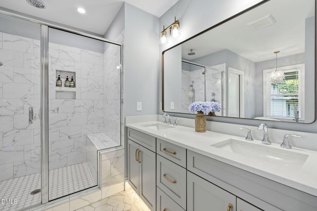 1106 Glenwood Avenue, Raleigh, NC 27605