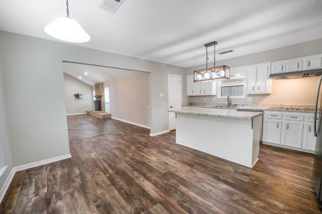 7202 Benwich Circle, Houston, TX 77095
