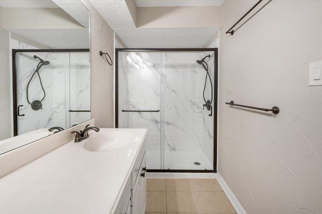7202 Benwich Circle, Houston, TX 77095