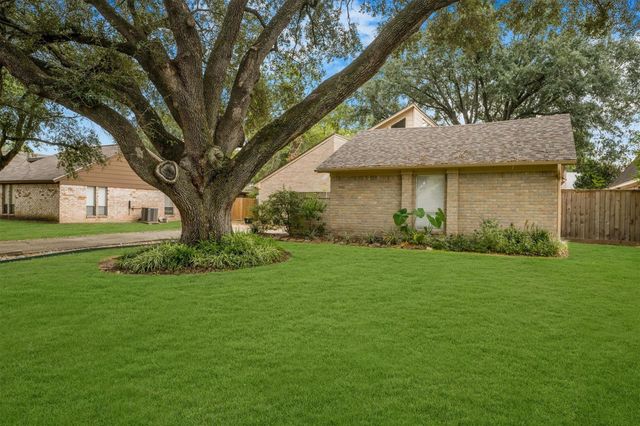 7202 Benwich Circle, Houston, TX 77095