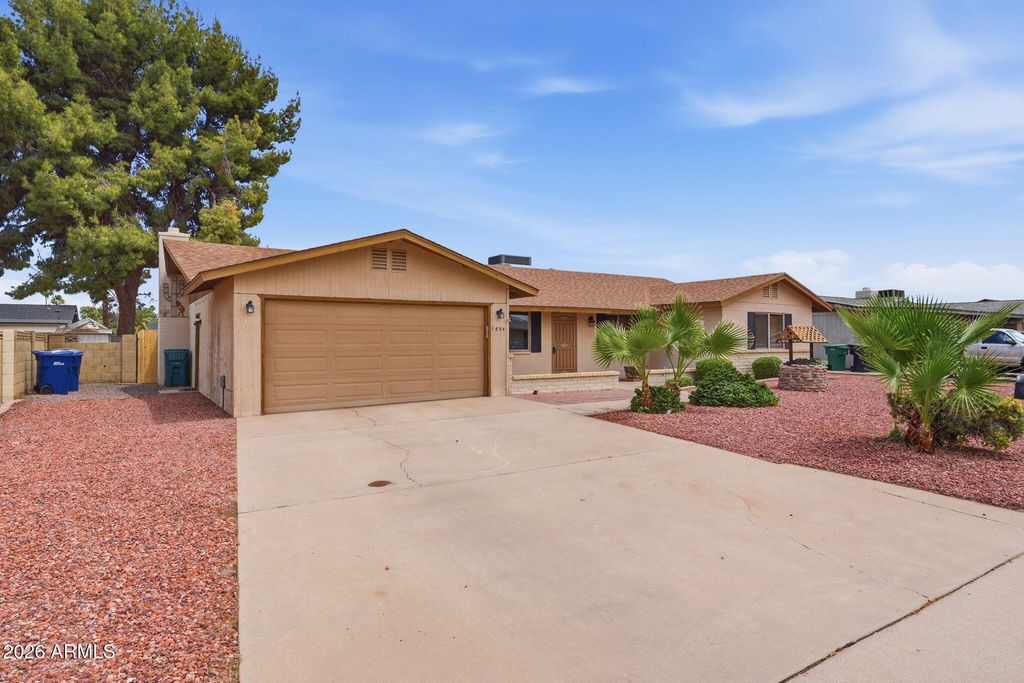 Image 2 of property listing at 1854 E DOWNING Street, Mesa, AZ 85203