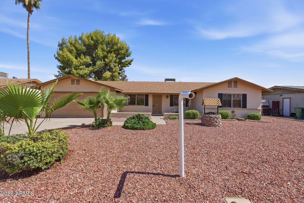 Image 3 of property listing at 1854 E DOWNING Street, Mesa, AZ 85203