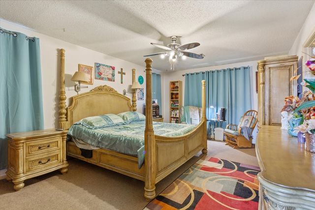 1832 W White Oak Road, West, TX 76691