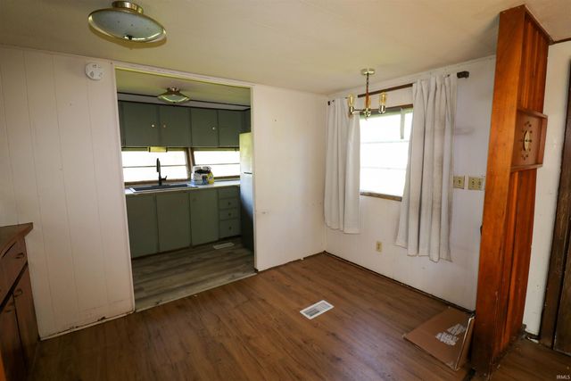 1008 W Elm Street, Hartford City, IN 47348