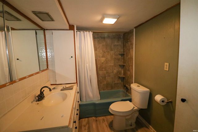 1008 W Elm Street, Hartford City, IN 47348