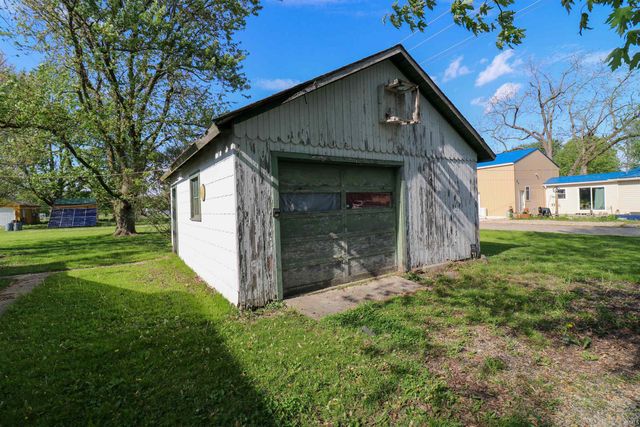 1008 W Elm Street, Hartford City, IN 47348