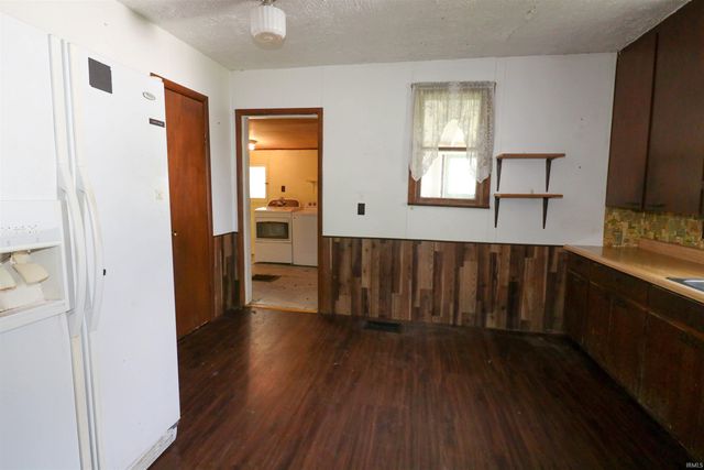 1008 W Elm Street, Hartford City, IN 47348