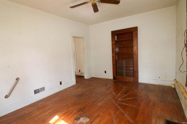 1008 W Elm Street, Hartford City, IN 47348