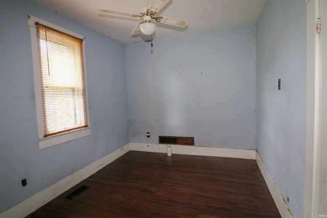 1008 W Elm Street, Hartford City, IN 47348