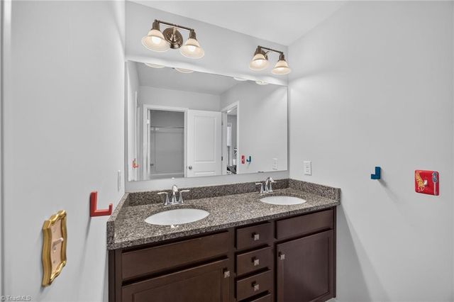 2460 Dog Leg Drive, Winston-salem, NC 27103
