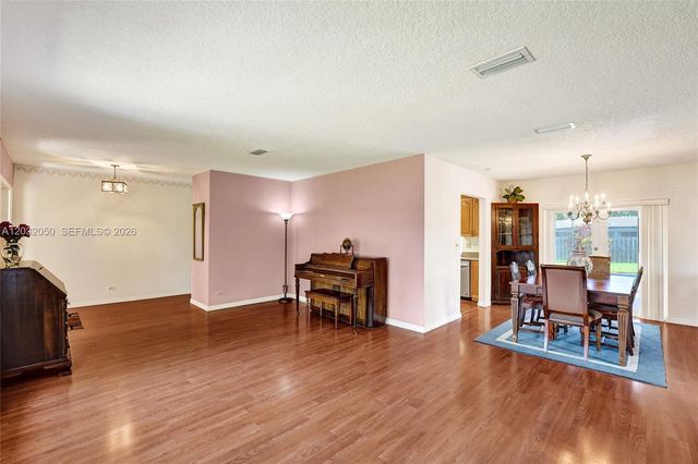 7421 NW 8th Court, Plantation, FL 33317