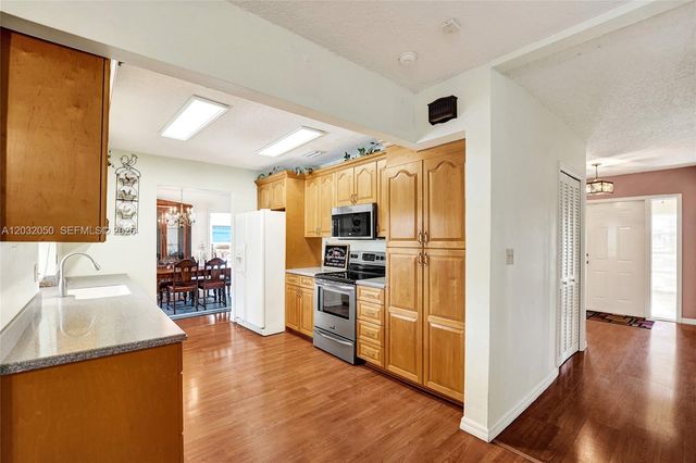 7421 NW 8th Court, Plantation, FL 33317