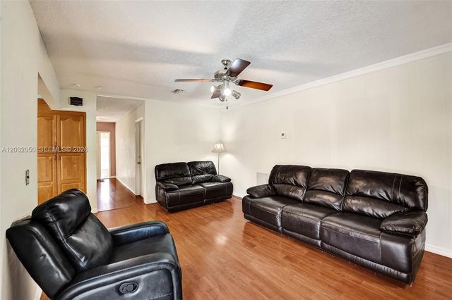 7421 NW 8th Court, Plantation, FL 33317
