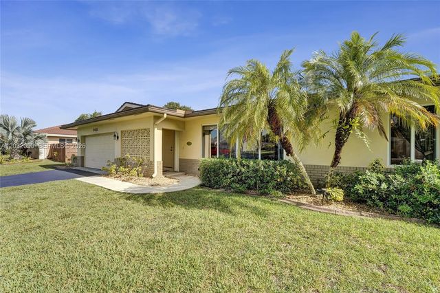 7421 NW 8th Court, Plantation, FL 33317