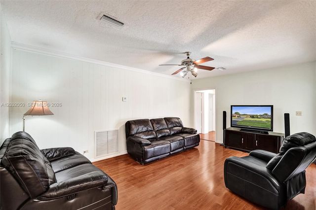7421 NW 8th Court, Plantation, FL 33317