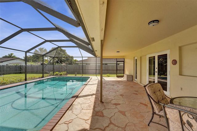 7421 NW 8th Court, Plantation, FL 33317