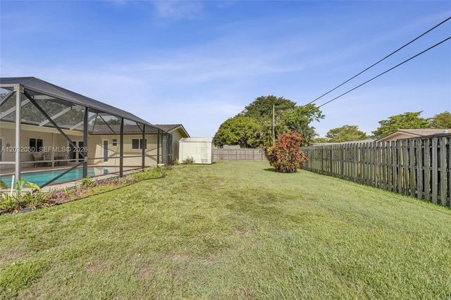 7421 NW 8th Court, Plantation, FL 33317