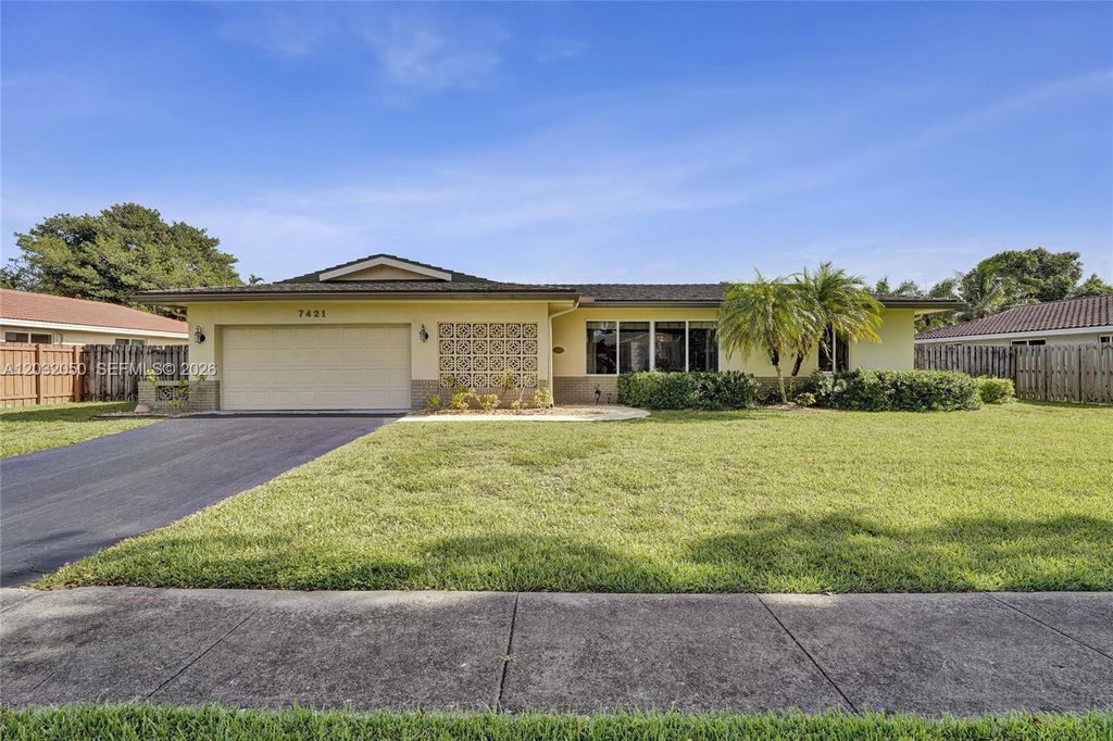 7421 NW 8th Court, Plantation, FL 33317