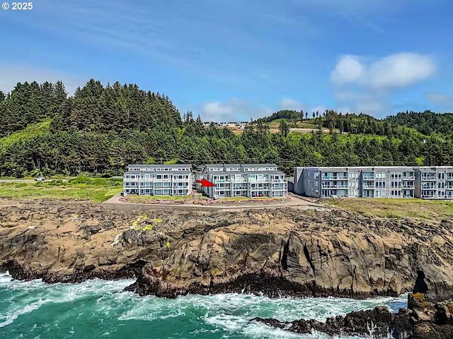 1123 N HIGHWAY 101 18, Depoe Bay, OR 97341