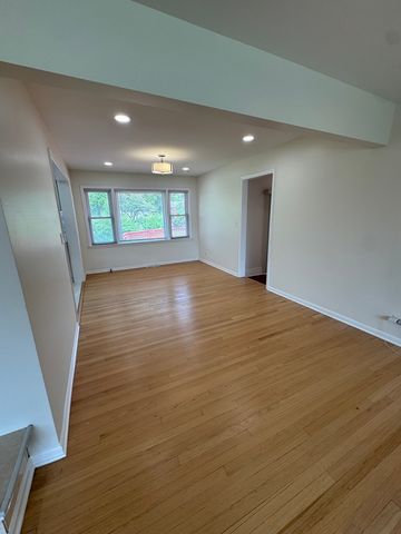 7450 Webster Street, Downers Grove, IL 60516