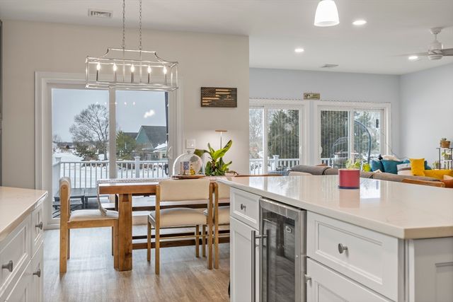 86 Ocean View Ave, Swansea, MA 02777