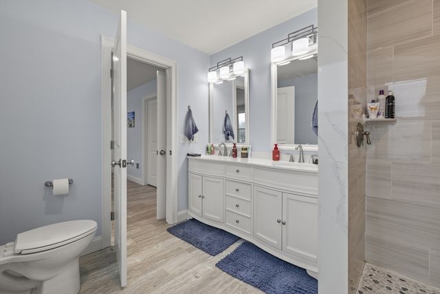 86 Ocean View Ave, Swansea, MA 02777