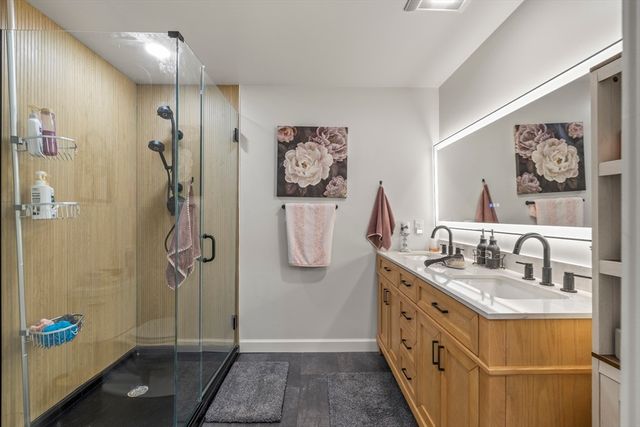 86 Ocean View Ave, Swansea, MA 02777