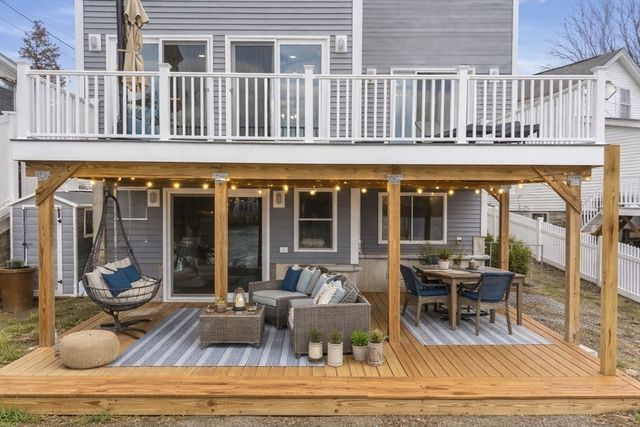 86 Ocean View Ave, Swansea, MA 02777