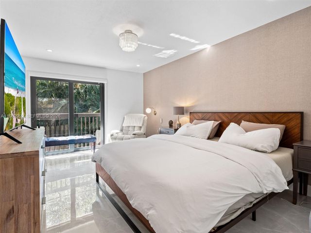 2553 NW 42nd Ave, Coconut Creek, FL 33066