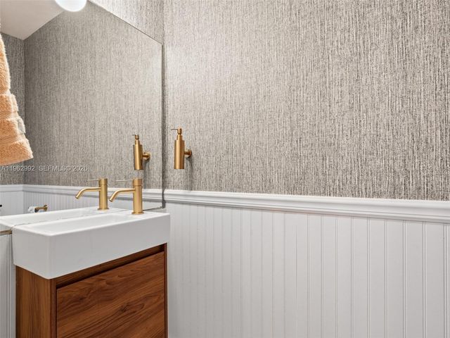 2553 NW 42nd Ave, Coconut Creek, FL 33066