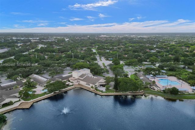 2553 NW 42nd Ave, Coconut Creek, FL 33066